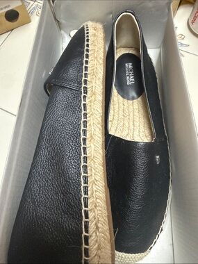 NEW MICHAEL Michael Kors Black Leather Espadrille Flats size 8